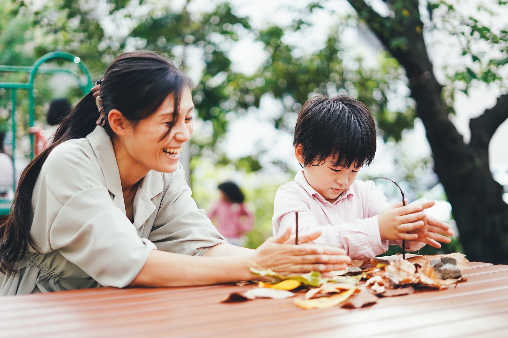 孩子不会指给大人看，是共同注意不足吗？